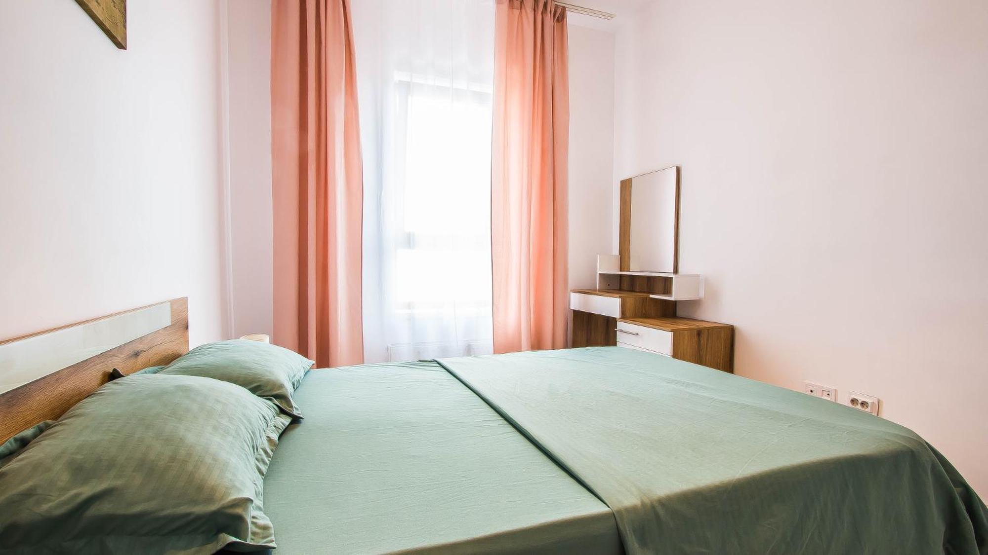 Apartment & Mihai Bravu *