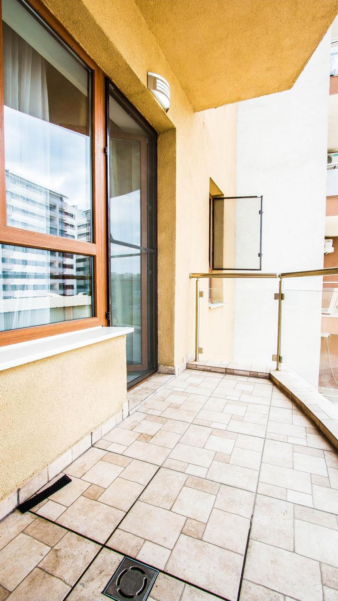 Apartment & Mihai Bravu
